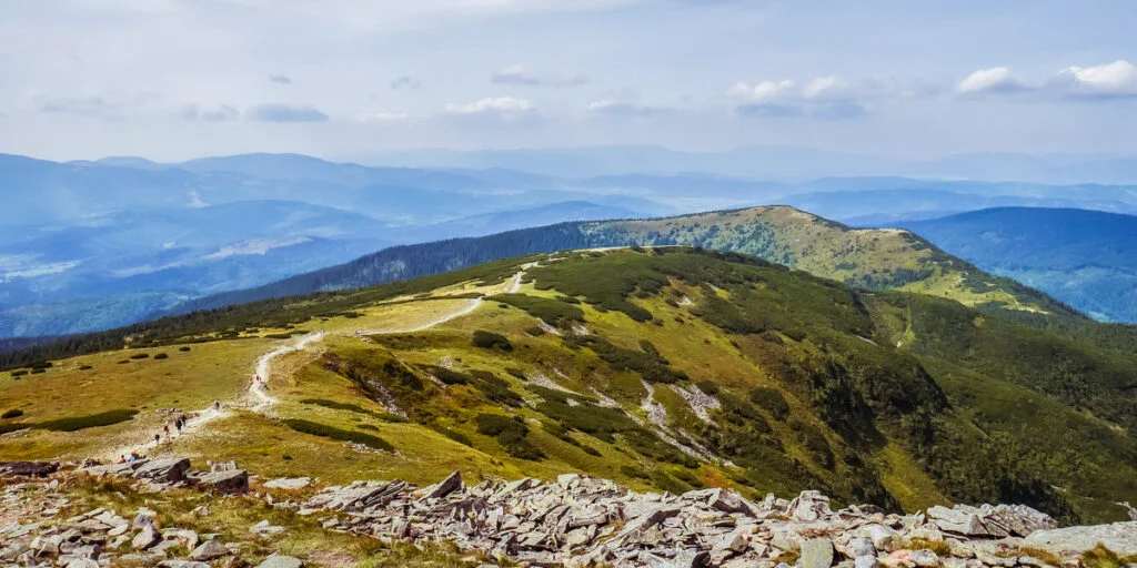 Widok z Babiej góry na Beskidy